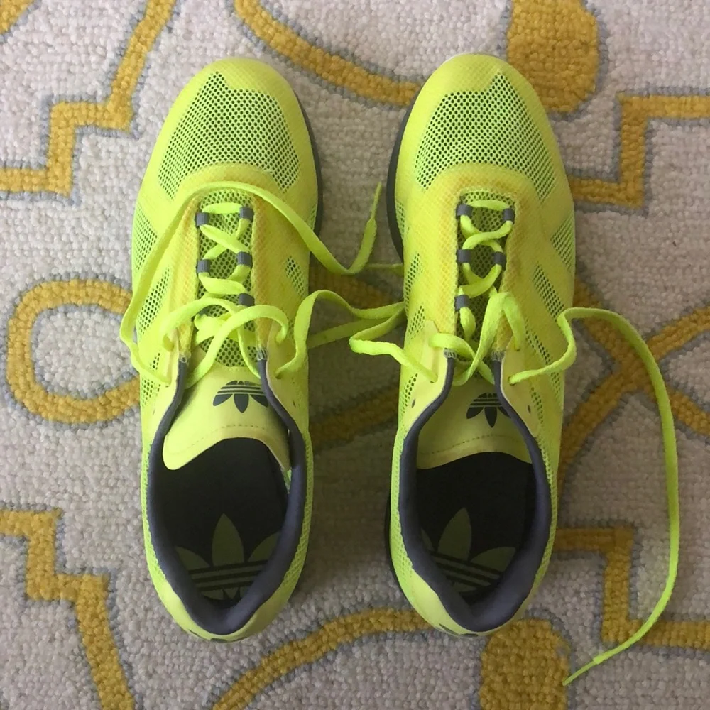 💛Men’s Adidas Shoe💛 Sz 9